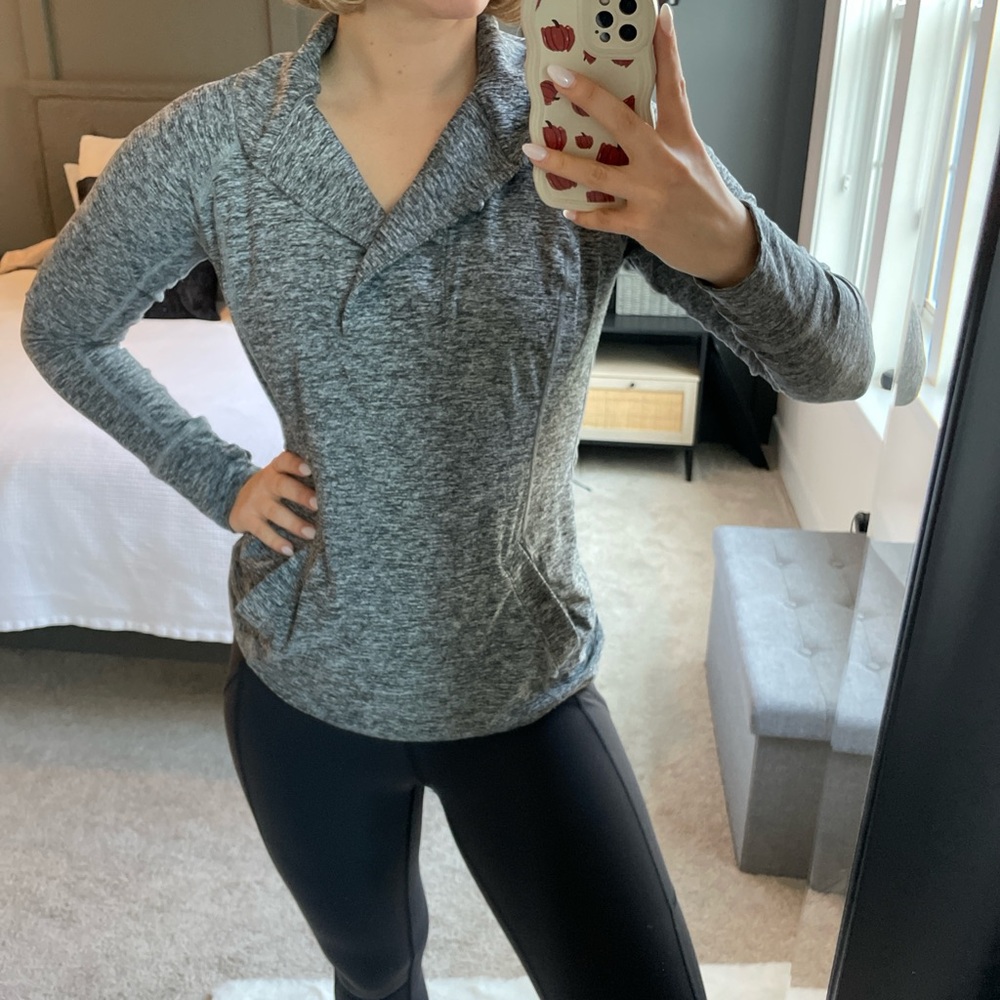 Beyond Yoga marl gray jacket / long sleeve top - Size Small